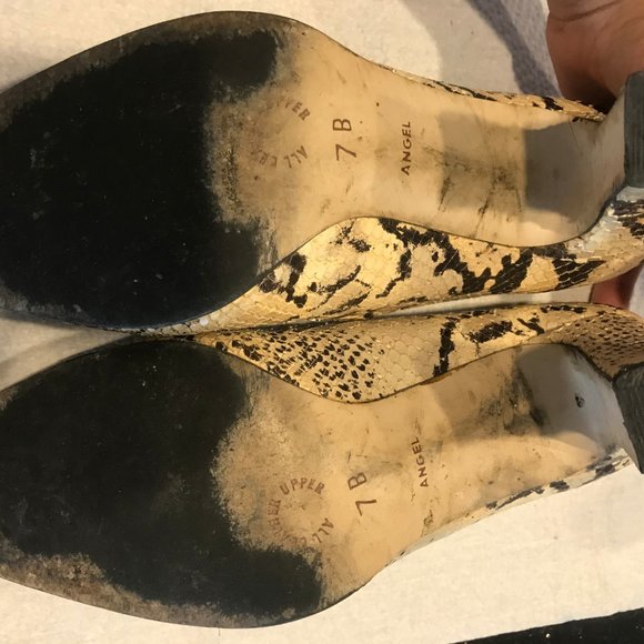 Lord Taylor shoes. Extremely worn - Picture 7 of 7